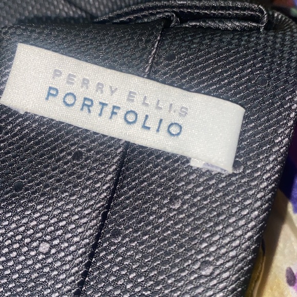 Perry Ellis GRAY tie - Picture 2 of 3
